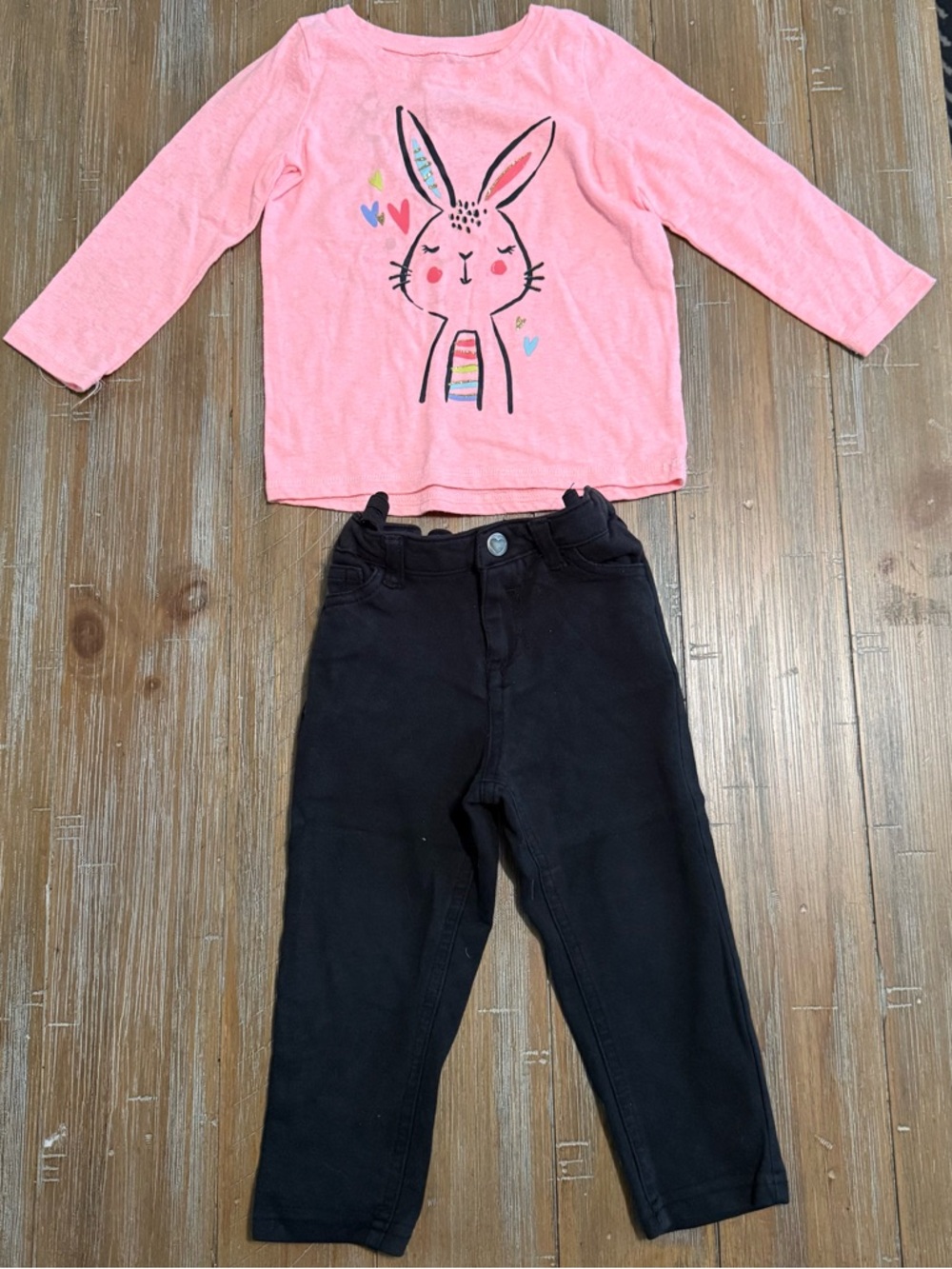 Baby girl shirt and jeans set